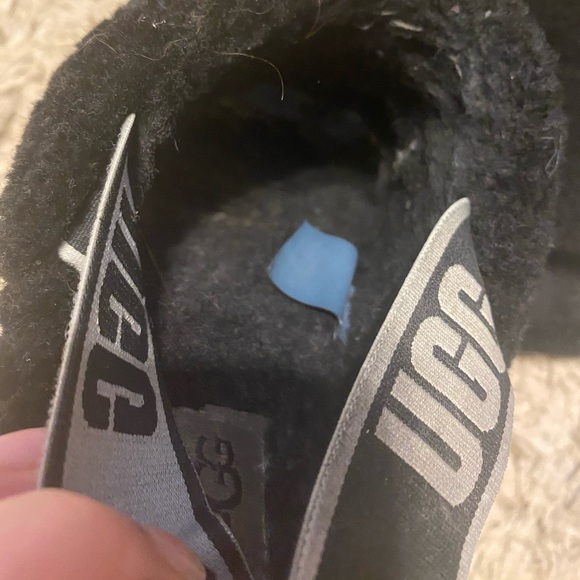 Previously Loved Ugg Slippers - Picture 11 of 13